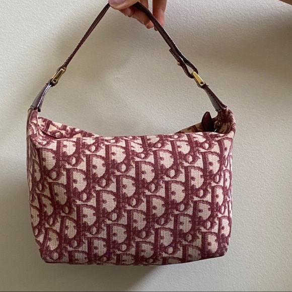 ✨ SOLD✨ Dior Red Trotter Handbag - Picture 2 of 12